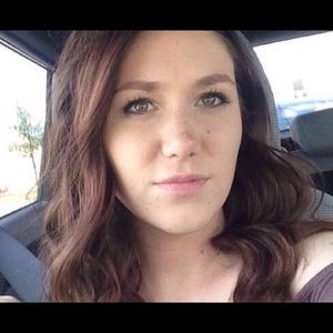 Meet your Posher, Mckenzie